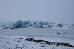 La laguna glaciale di Heinabergsjökull in Islanda fotografata da The Half Hermit nel Febbraio 2015: uno di quei paesaggi che suscitano domande.